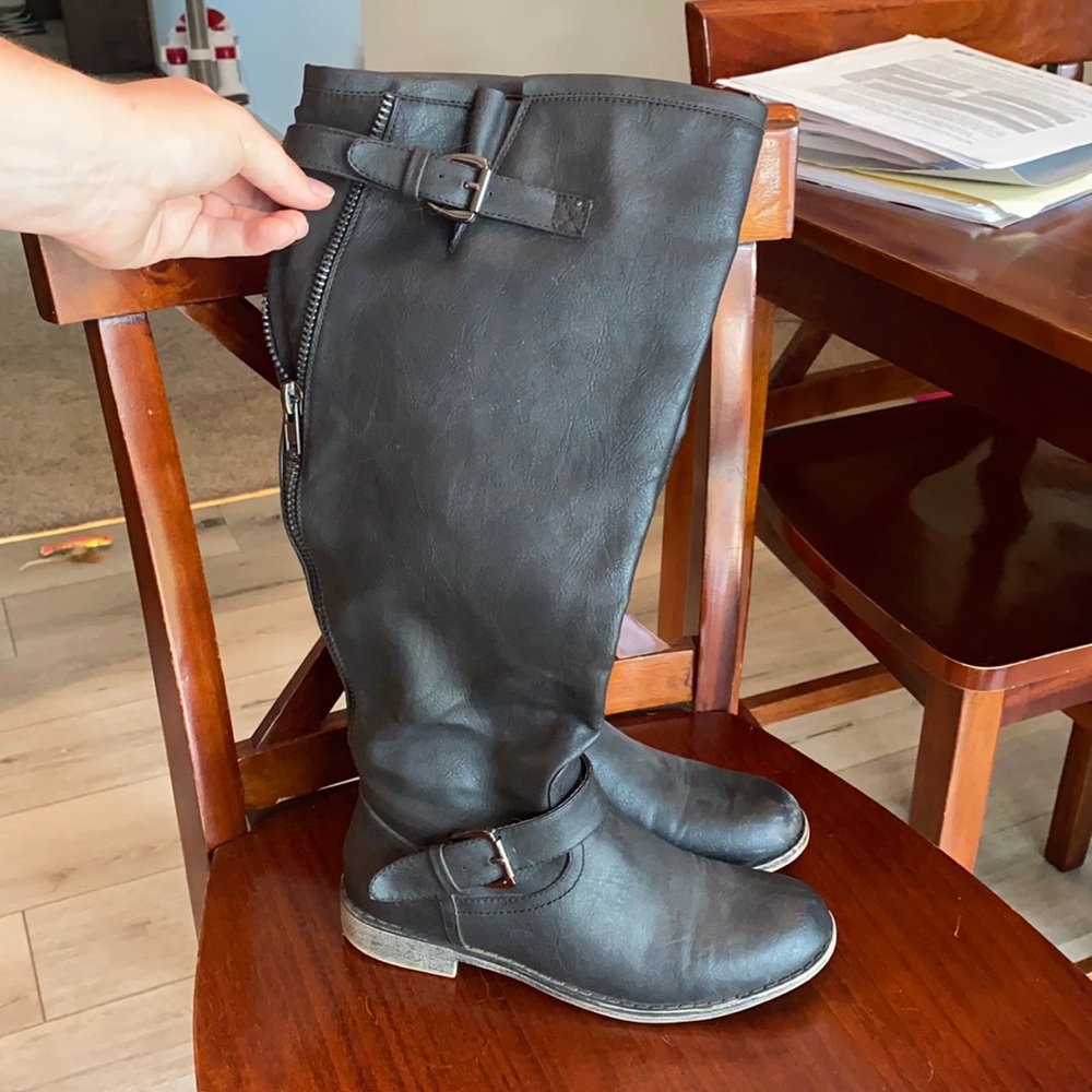 Black knee high boots